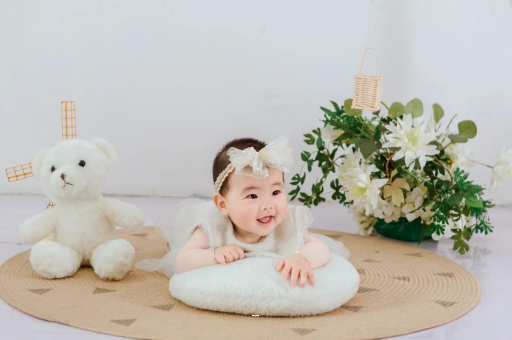 陆丰宝宝多久会抬头